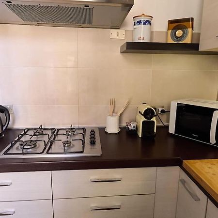 Modern Apartment - Near Isola Distric And Centrale ميلان المظهر الخارجي الصورة