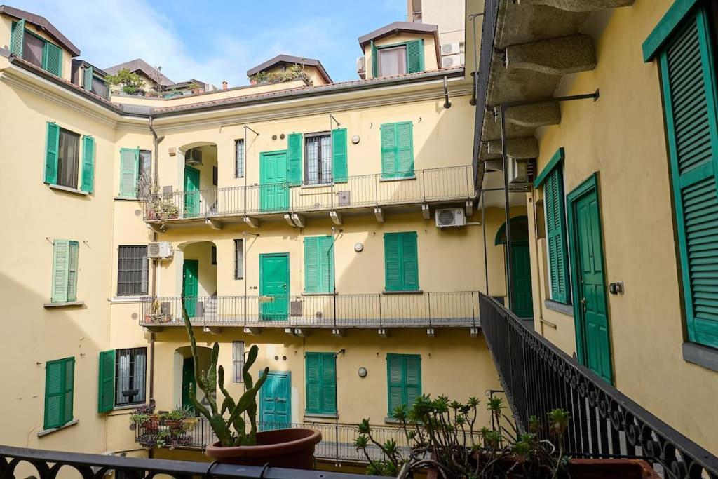 Modern Apartment - Near Isola Distric And Centrale ميلان المظهر الخارجي الصورة